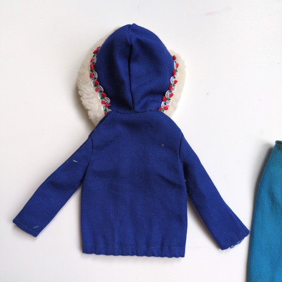 Vintage 60s Barbie #948 Ski Queen Clothing Outfit - Jacket Boots Poles Pants - Picture 8 of 9